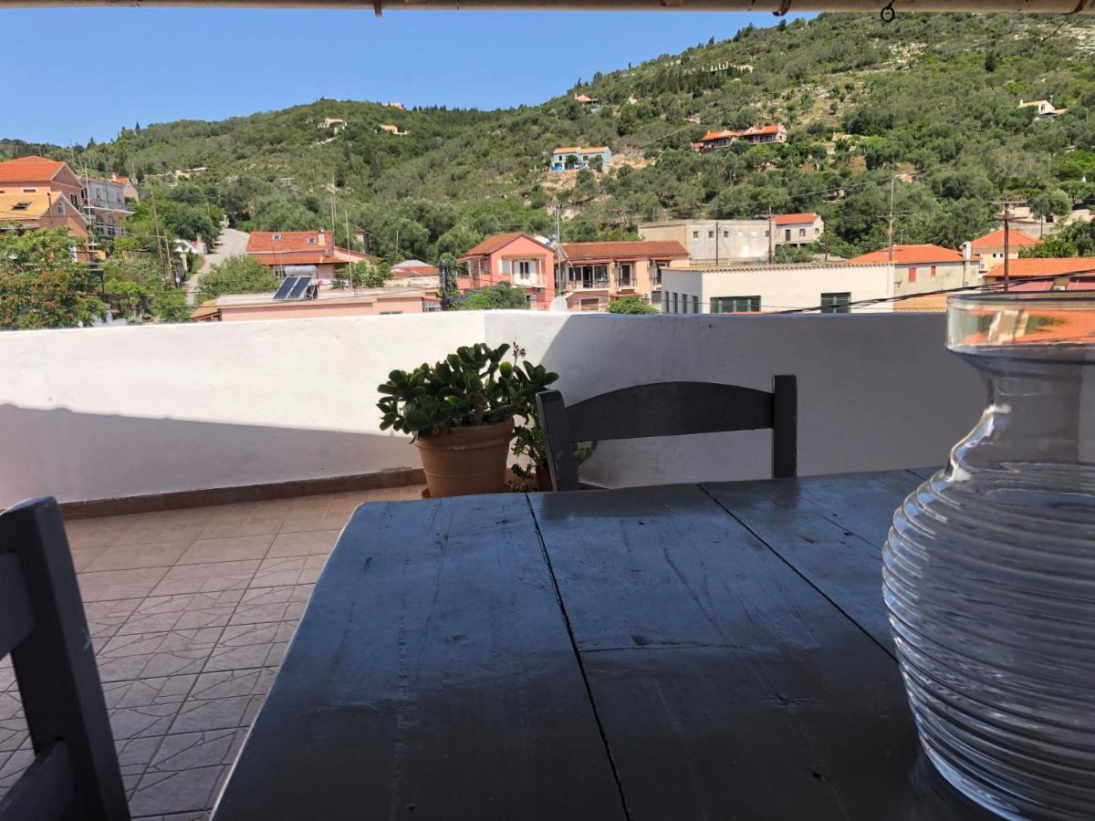 Sofita Studio Apartment Gaios Exterior photo